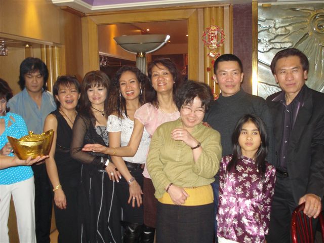 08pal221207.JPG