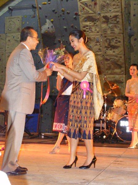 2009_0408noelfamilysyhanath200063.jpg