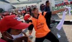manifthai100410.jpg